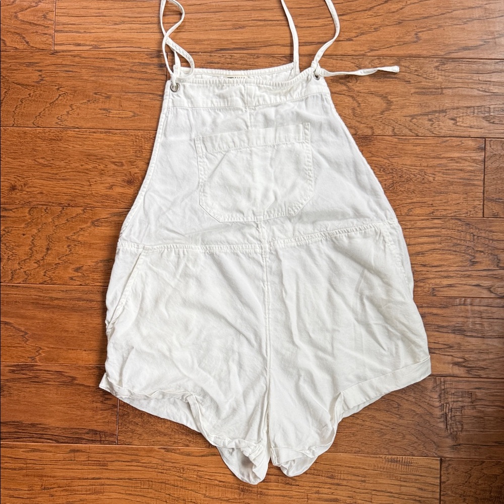 Billabong White  Overall Relaxed Shorts